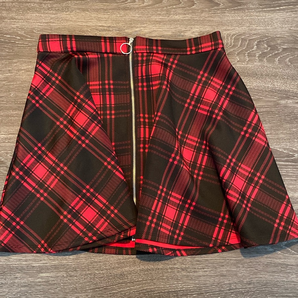 HotTopic plaid skirt